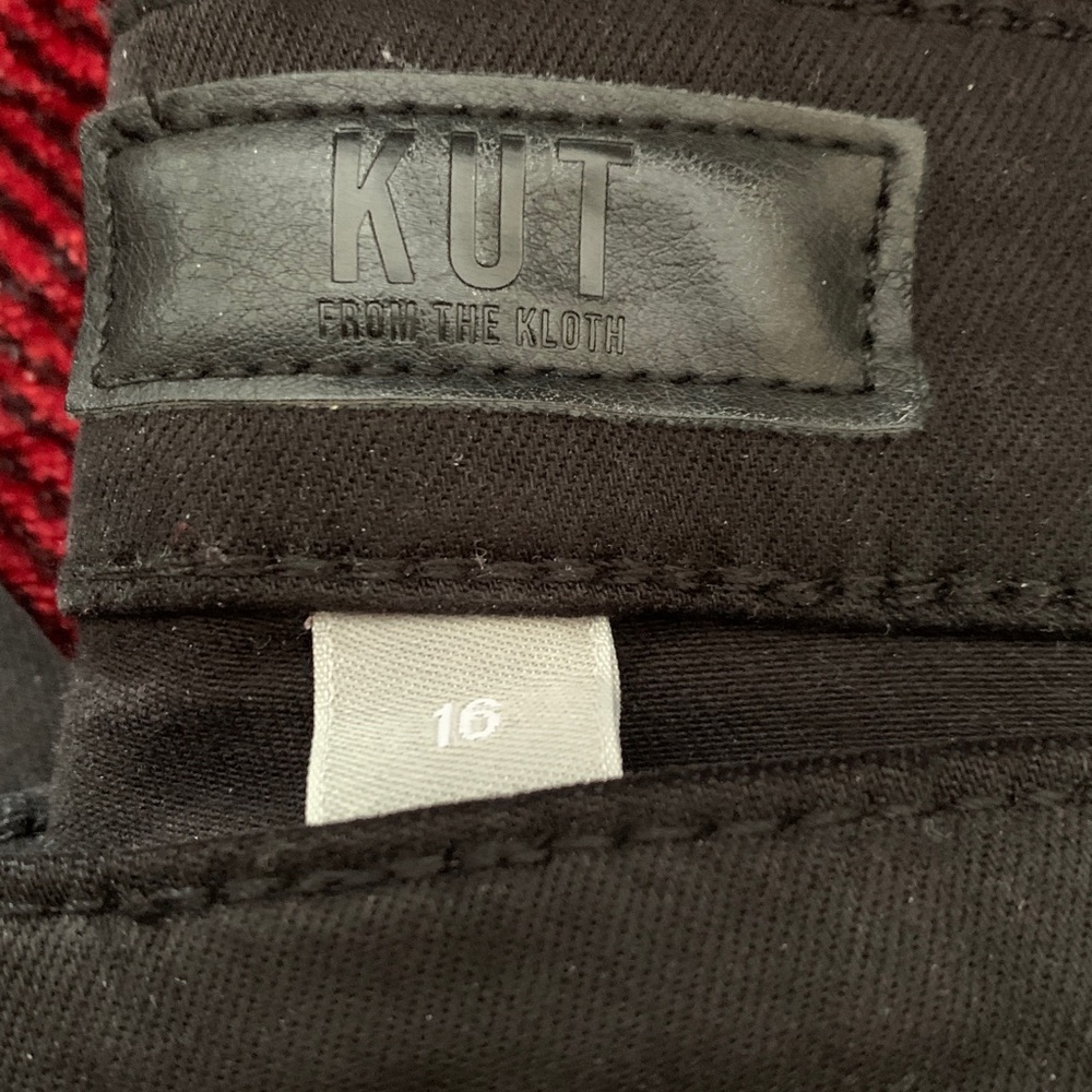 KUT: Amy - Picture 4 of 6